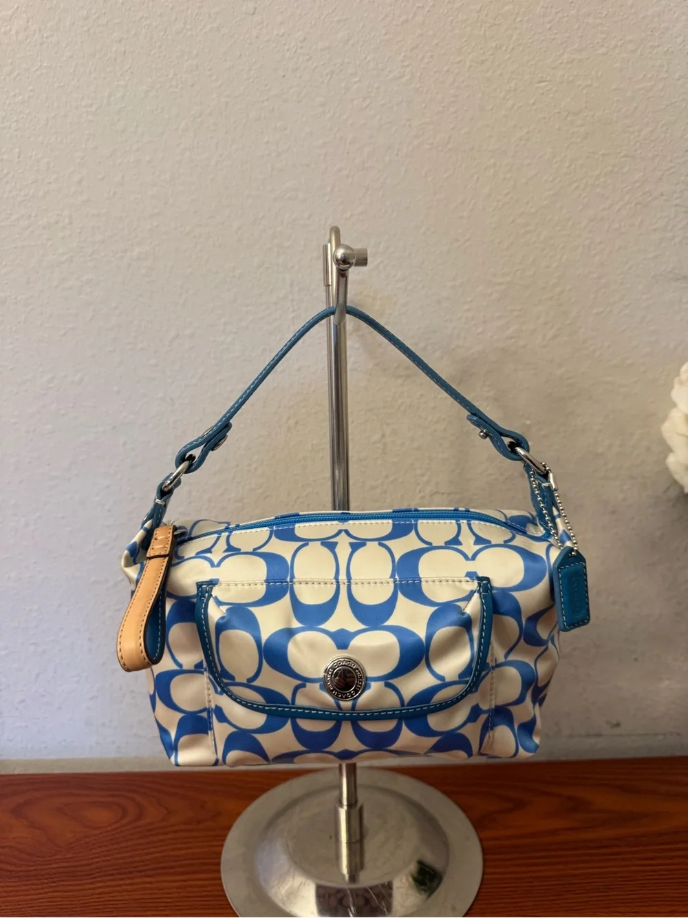 Coach shoulder bag